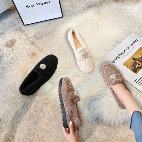 Dana Fur Moccasin